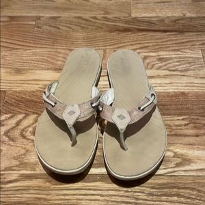 Sperry Cream Sandals Comfortable Canvas Flip-Flops